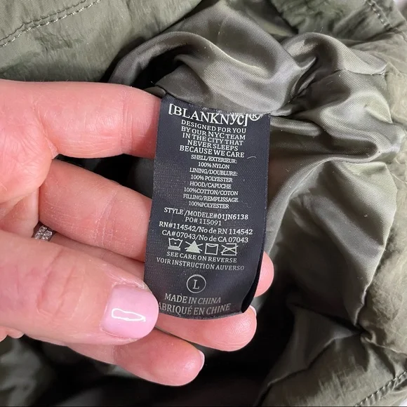 25) NWT BLANK NYC Olive Green & Cream Hooded Quilted Tie Waist Puffer Jacket MED - Picture 11 of 14
